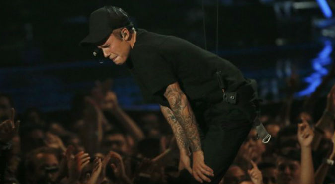 Justin Bieber lloró después de su presentación en el Video Music Awards de MTV