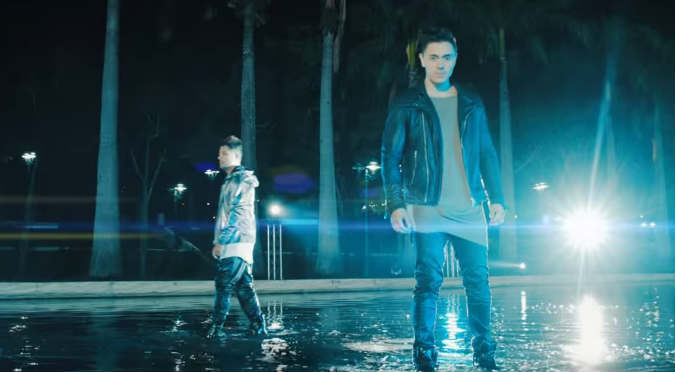 Renny estrenó el videoclip de 'Ay Amor' junto a Joey Montana - VIDEO