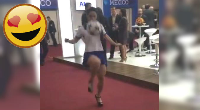 Facebook: ¡Me caso! Chica domina el balón en tacos y falda… toda una diosa – VIDEO