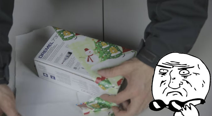 YouTube: ¿Sin tiempo en Navidad? ¡Aprende a envolver regalos en 10 segundos!