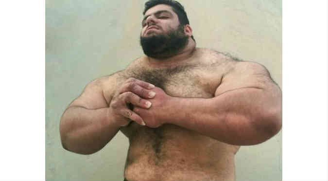 Instagram: 'Hulk iraní' causa furor en redes - FOTOS