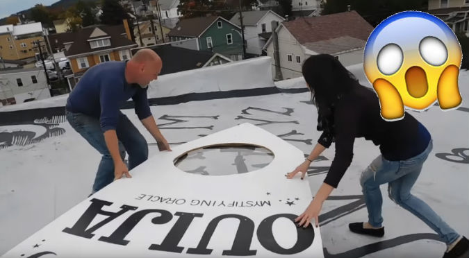 YouTube: Crearon el tablero de ouija más grande y esto pasó