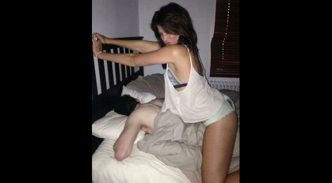 'Harley Queen' es hackeada y filtran fotos en la intimidad con su esposo (FOTOS)