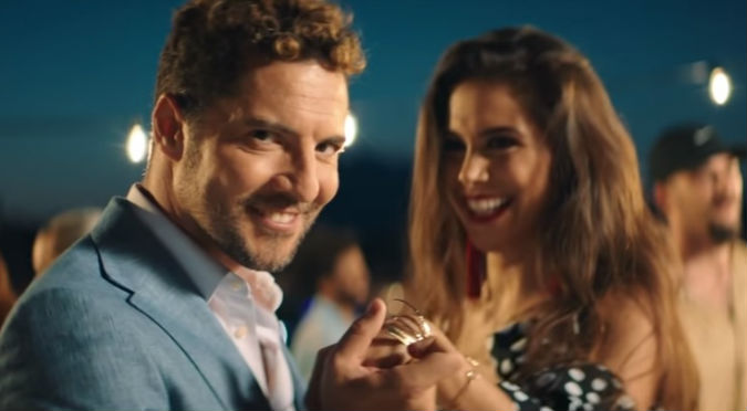 David Bisbal le pide 'Perdón' a Greeicy (VIDEO)