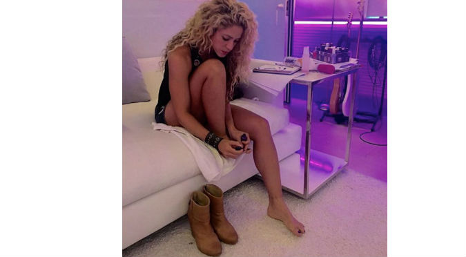 Critican a Shakira por 'falta de higiene' en sus pies