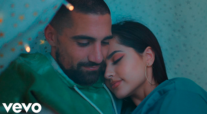 Becky G estrena “My Man” con su novio de protagonista