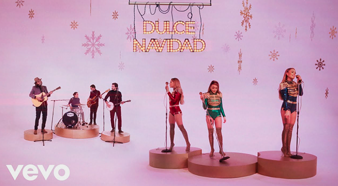 Danna Paola y Morat estrenan video oficial de 'Eterna Navidad', un villancico muy rockero | VIDEO