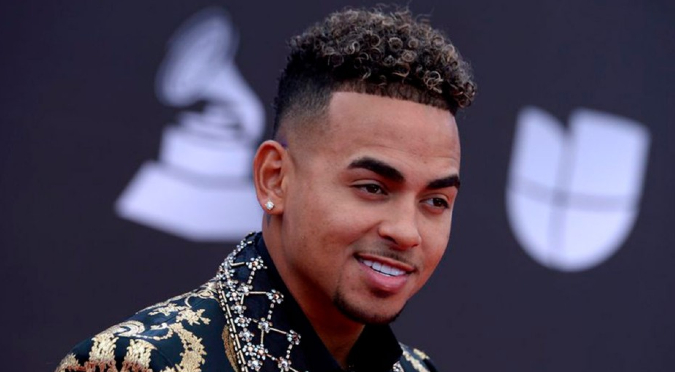 Ozuna será homenajeado con el Premio Evolución Extraordinaria en los Latin AMAs 2021