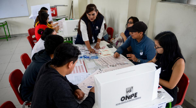 ONPE realiza primera jornada de capacitación para miembros de mesa este domingo 28