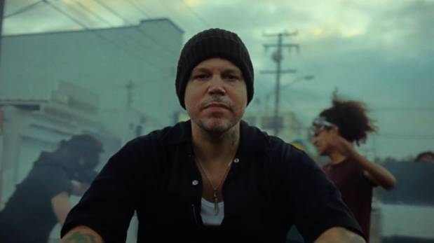 Residente revela cómo grabar 'This is not America' en 30 segundos | VIDEO