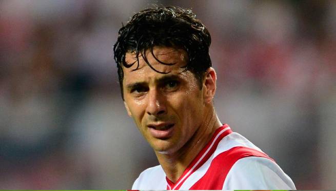 Claudio Pizarro publica polémico tweet por el tenso momento en Perú | FOTO