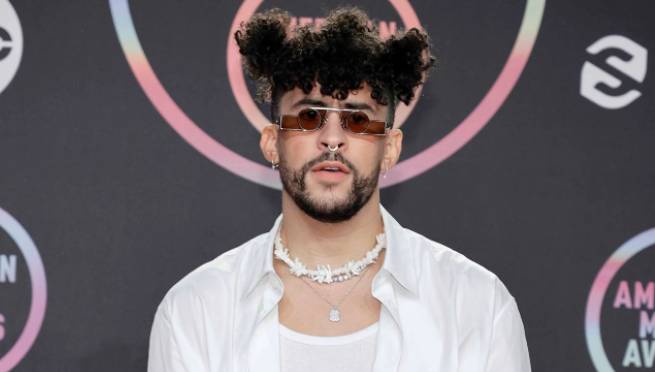 Bad Bunny arrasa con 8 nominaciones en los American Music Awards 2022 | VIDEO