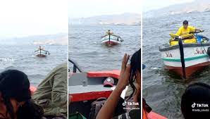 Heladero llega en bote para vender sus productos en playa de Pucusana: 'Sin fronteras' | VIDEO