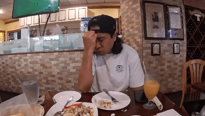 Coreano prueba ceviche mixto por primera vez y termina maravillado: