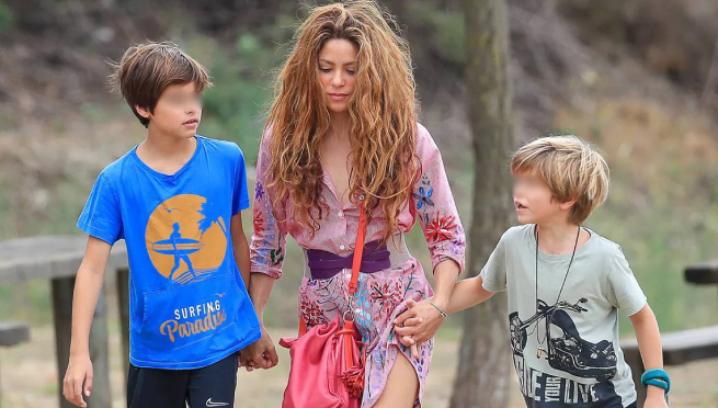Shakira enfurece y ruega a la prensa que no acosen a sus hijos: “Se los pido como madre”