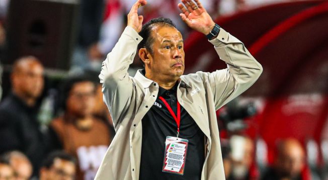 ¡Qué terco! Juan Reynoso exige millonaria suma para irse de la selección peruana