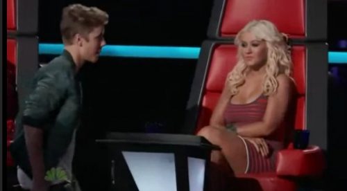 ¿Y qué pasó? Christina Aguilera mira mal a Justin Bieber