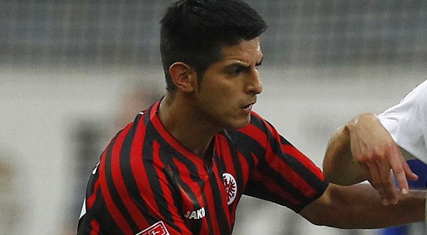 Carlos Zambrano no podría estar en el partido Perú vs Chile