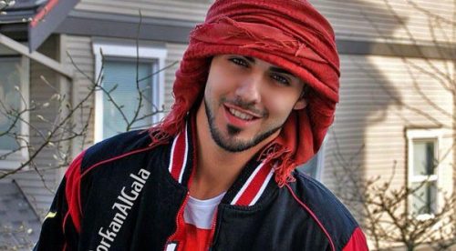Modelo que fue expulsado de Arabia Saudita gana millones de fans