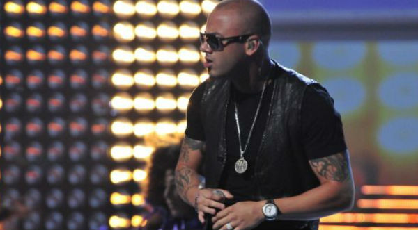 WISIN VIENE CON ‘ADRENALINA’