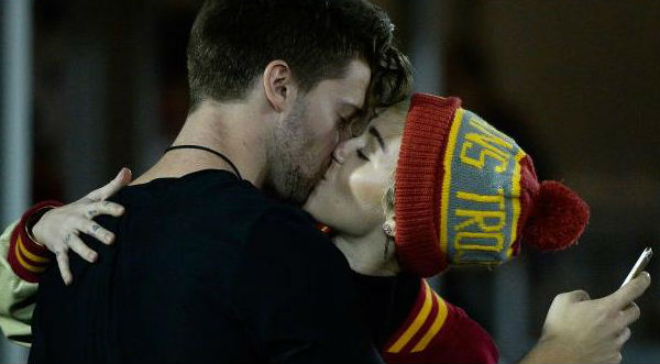 Miley Cyrus estaría embarazada de su actual pareja