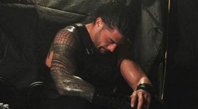 ¡Triste noticia! Roman Reigns reacciona así al enterarse de la muerte de luchador de WWE