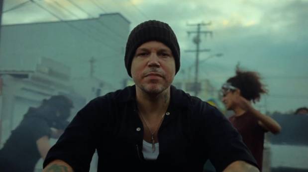 Residente revela cómo grabar «This is not America» en 30 segundos | VIDEO