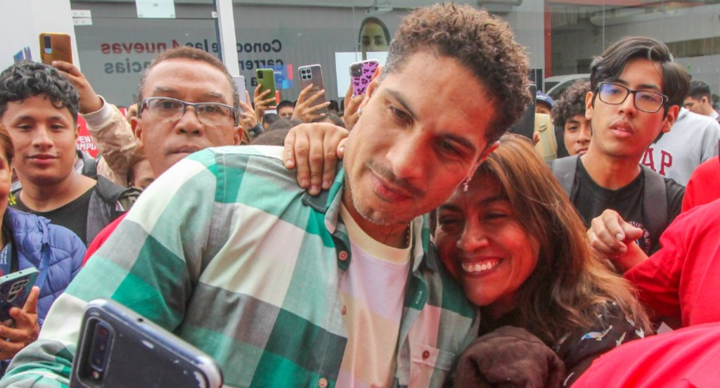 Paolo Guerrero: “Los jóvenes deben tener disciplina, sacrificio y coraje”