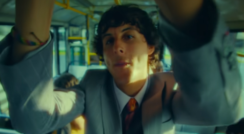JAZE PRESENTA EL VIDEOCLIP DE “QNEPT”: UNAMETÁFORA VISUAL SOBRE LA CALMA EN MEDIO DEL CAOS