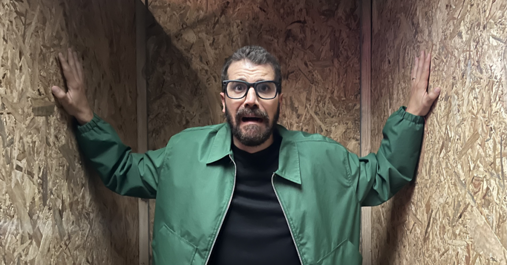 JOSÉ PELÁEZ VUELVE A LA CONDUCCIÓN CON “ME CAIGO DE RISA”