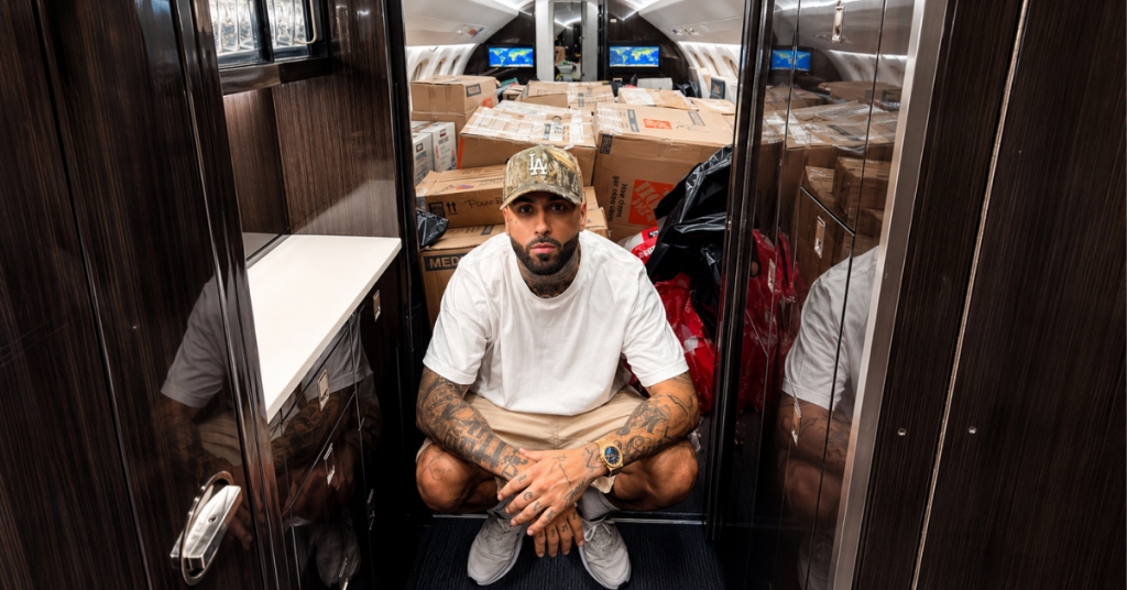 ¡Gran gesto! Nicky Jam presta su avión privado para enviar ayuda a Venezuela tras los terremotos